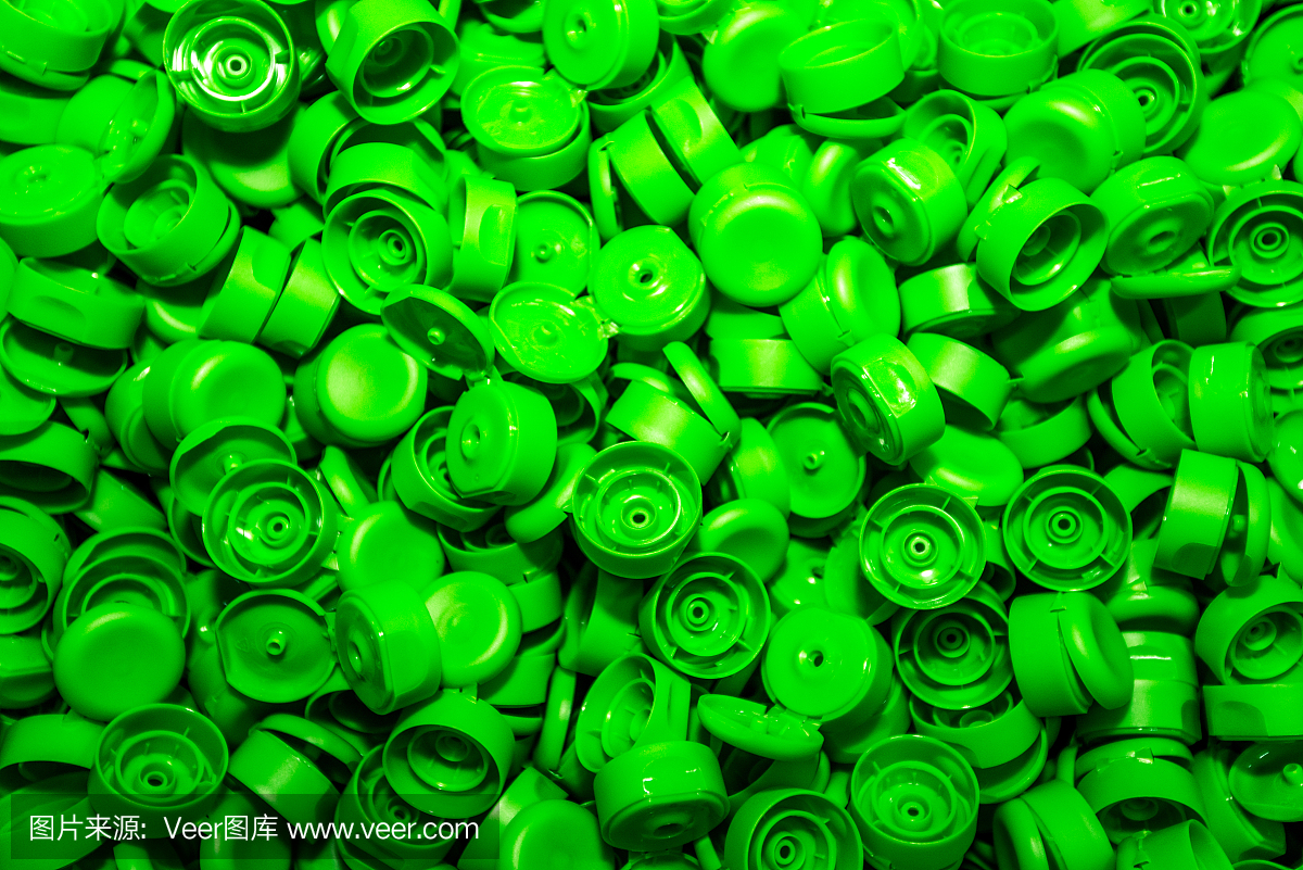 绿色聚乙烯管在工厂